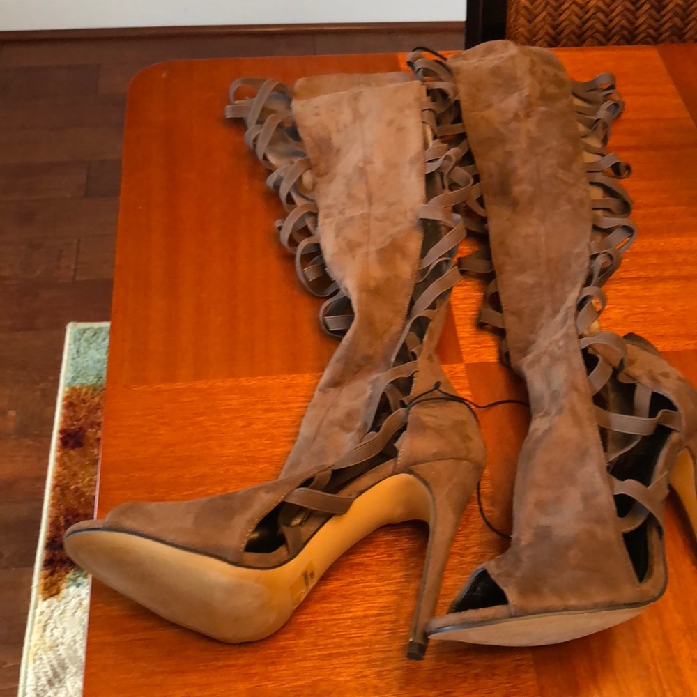 Gladiator brown sandals